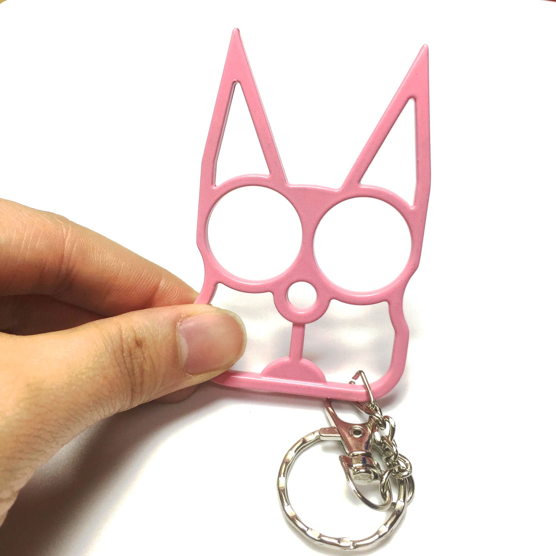 Portable emergency escape keychain with cat-shaped design