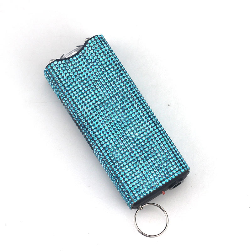 Everyday carry rechargeable LED flashlight