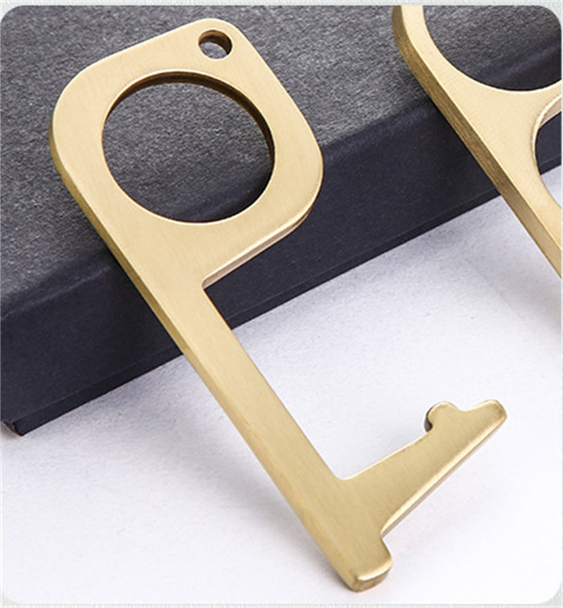 Everyday hygiene tool for reducing direct contact in gold